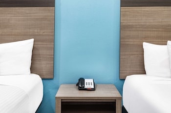 baymont by wyndham freeport texas