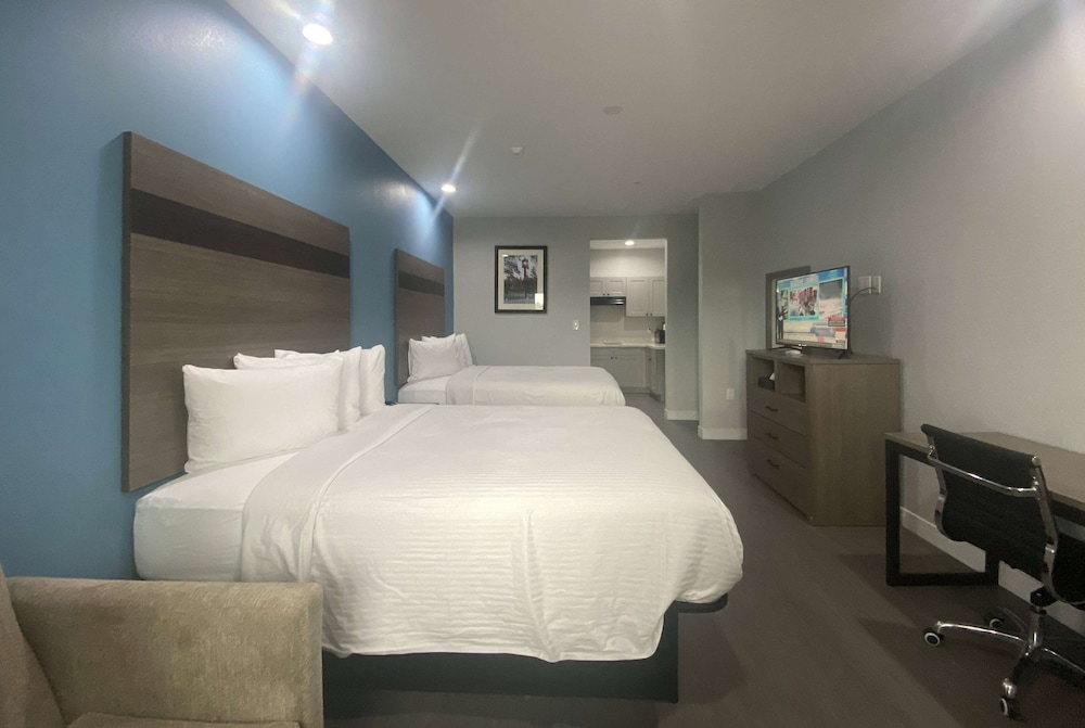 baymont by wyndham freeport texas