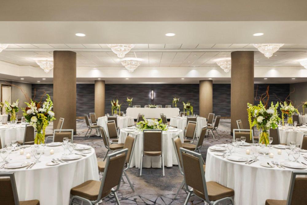 crowne plaza toronto airport by ihg