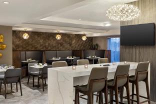 crowne plaza toronto airport by ihg