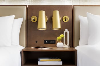 crowne plaza toronto airport by ihg