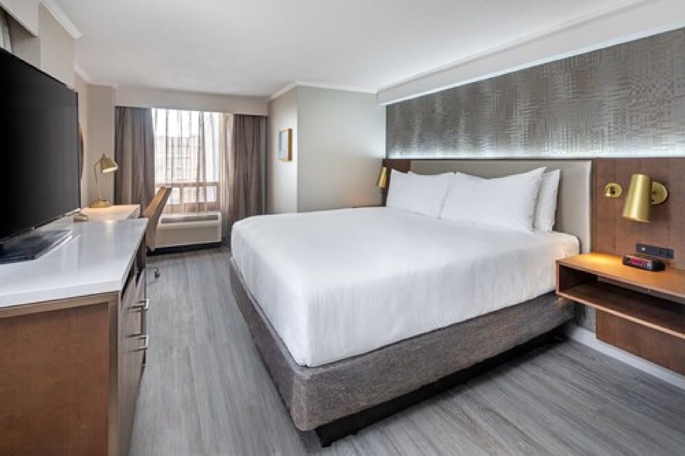 crowne plaza toronto airport by ihg