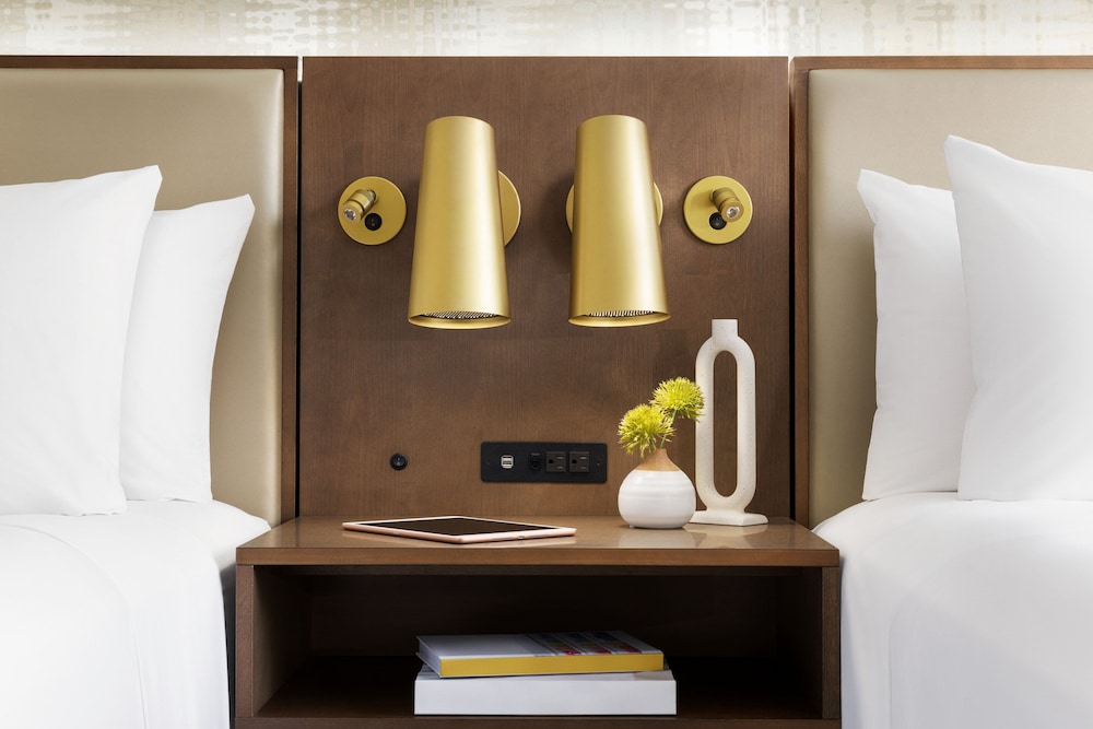 crowne plaza toronto airport by ihg