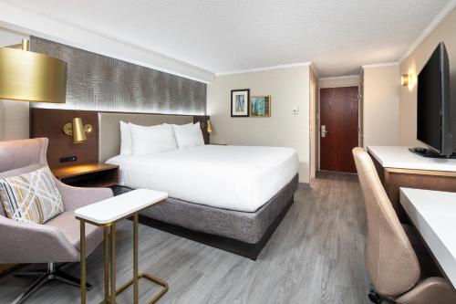 Crowne Plaza Toronto Airport By Ihg,Toronto>>Etobicoke,4 star
