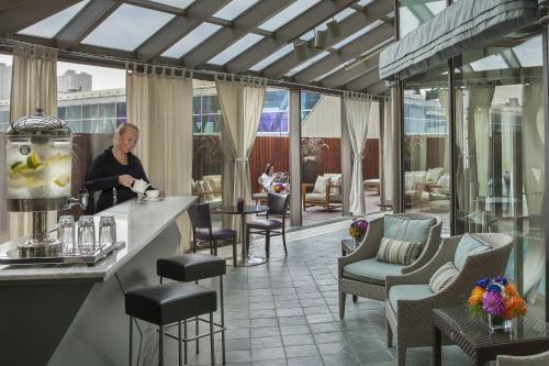 intercontinental toronto centre by ihg