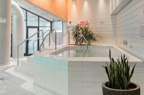 intercontinental toronto centre by ihg