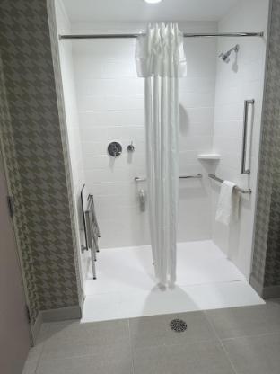 home2 suites by hilton racine