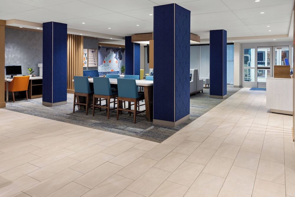 holiday inn express and suites waynesboro east