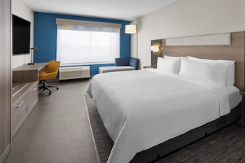 holiday inn express and suites waynesboro east