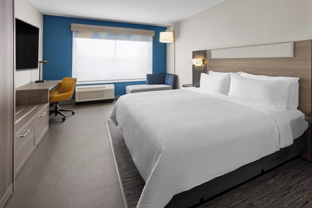 holiday inn express and suites waynesboro east