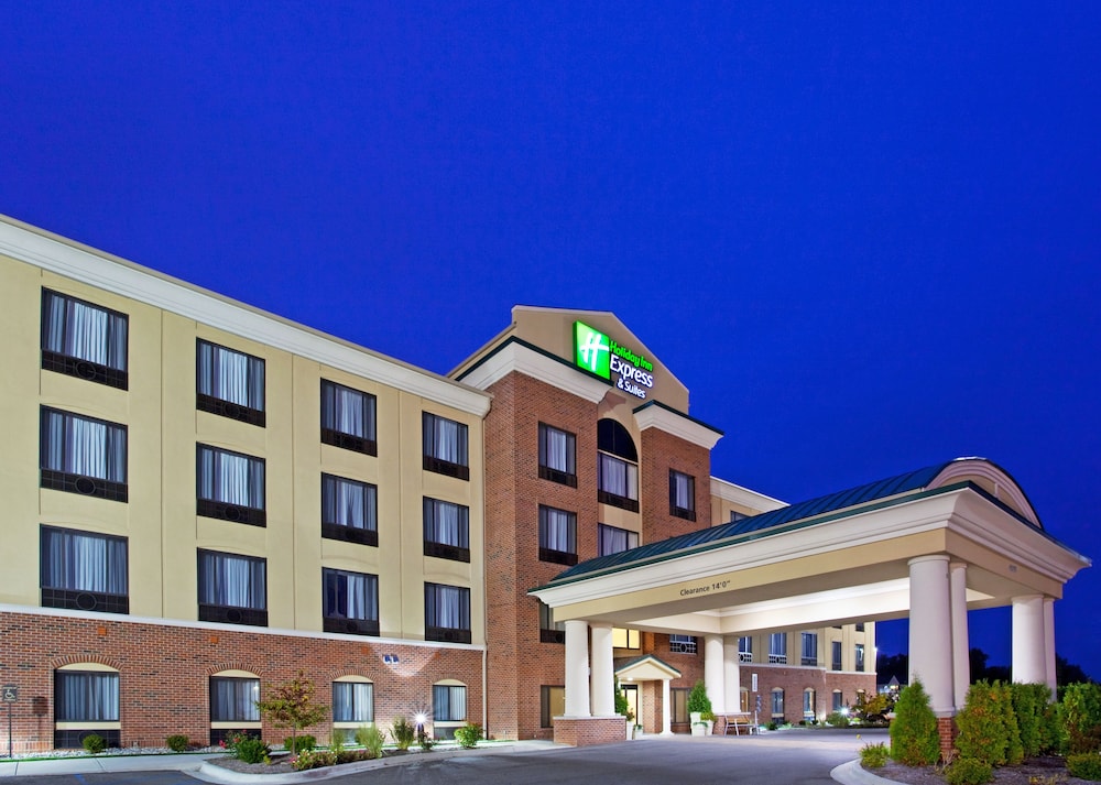 holiday inn express and suites detroit utica