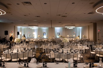 delta hotels by marriott utica