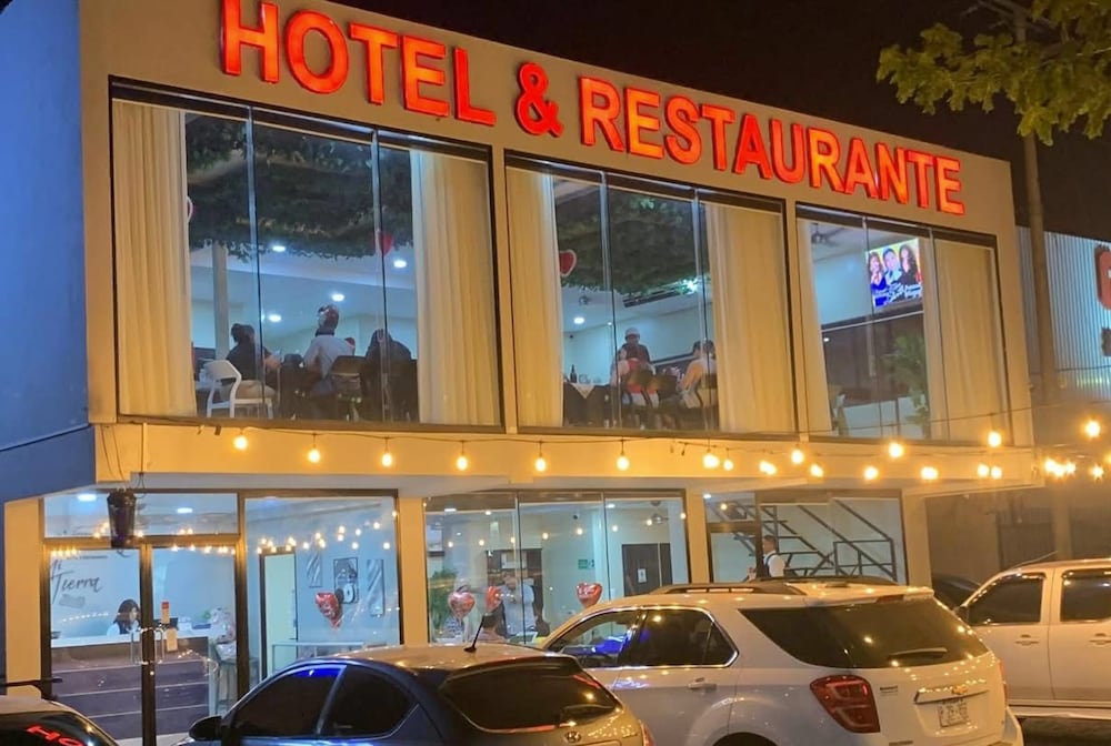 mi tierra hotel and restaurante