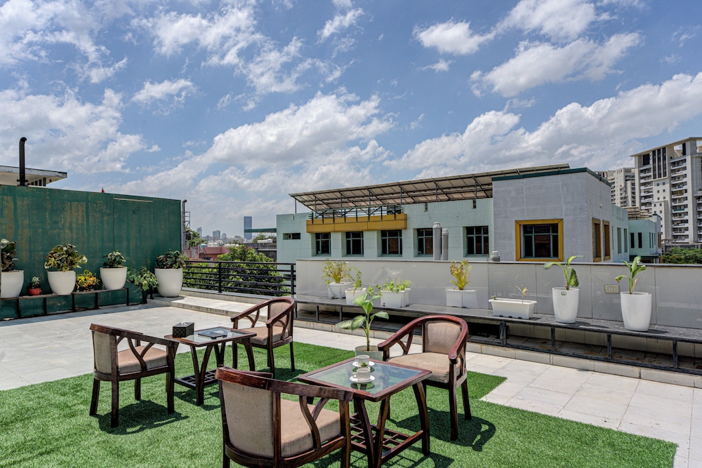 blueneck sec 47 near medanta the medicity gurugram