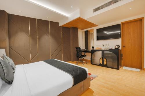 quality inn elite