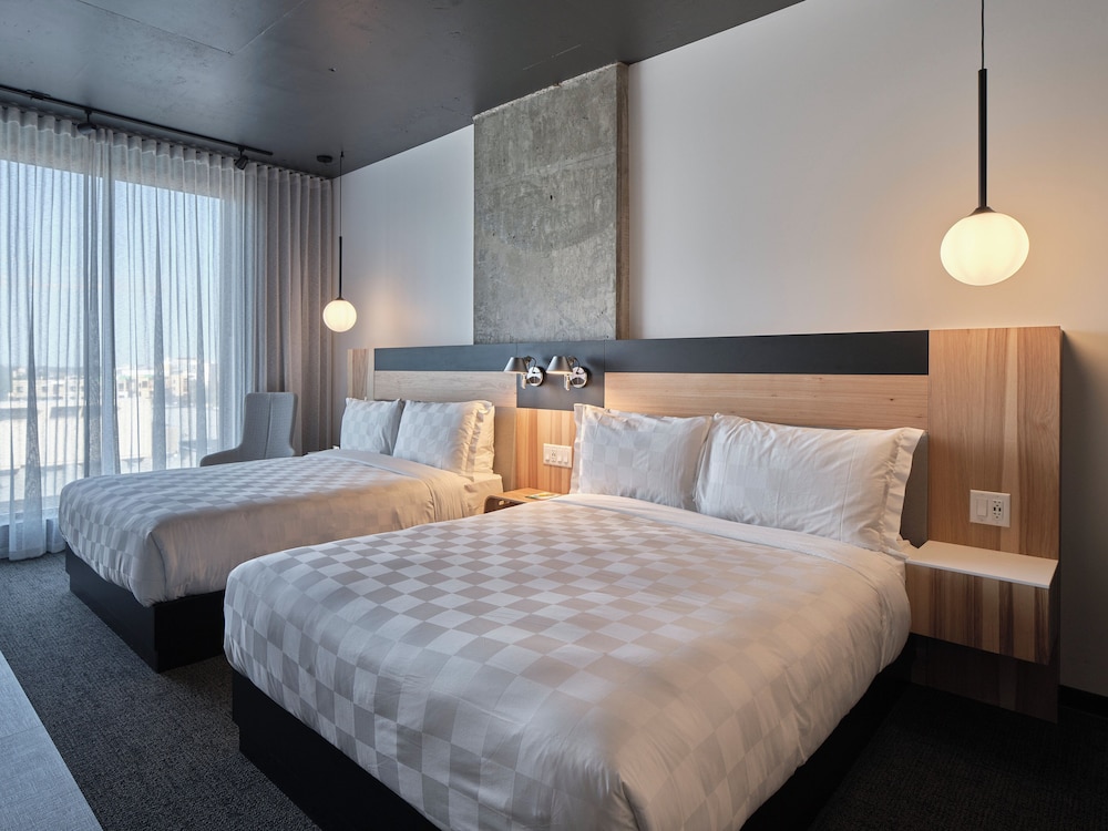 alt hotel calgary university district