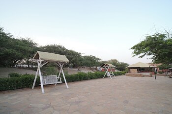 palace beach camp