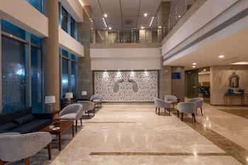 expoinn suites and convention