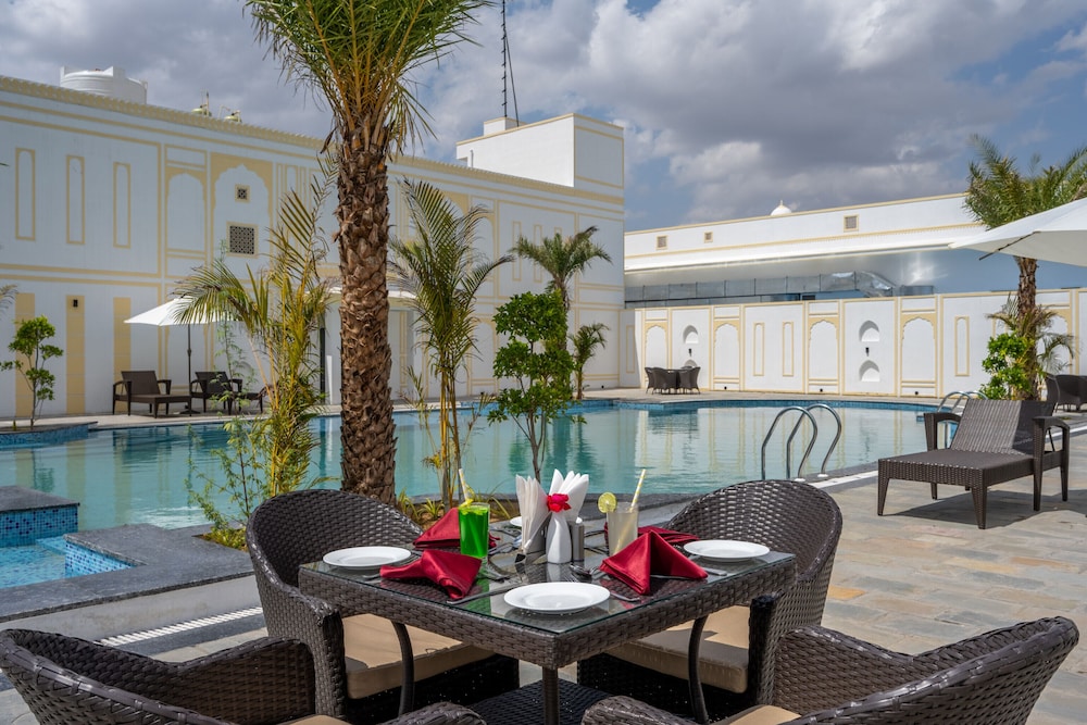 hukamgarh a luxury boutique resort