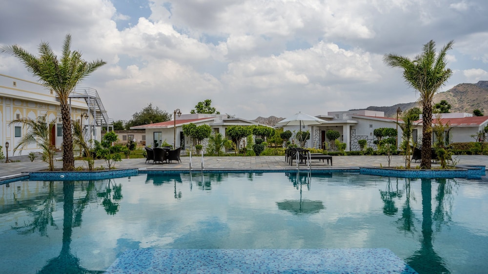 hukamgarh a luxury boutique resort