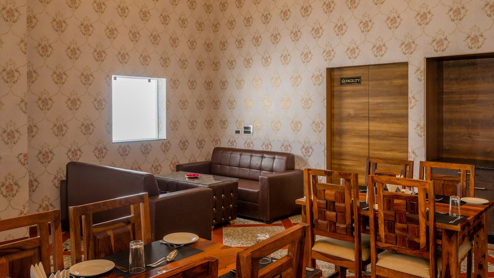 hukamgarh a luxury boutique resort