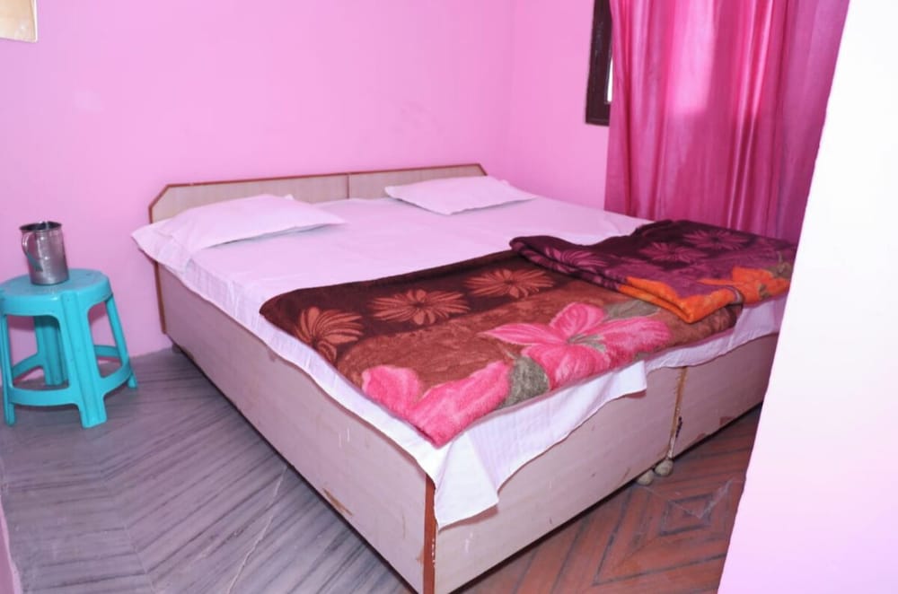 hotel omkaar and restaurant