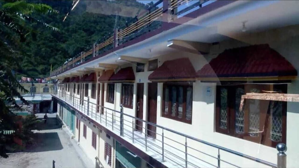 hotel omkaar and restaurant