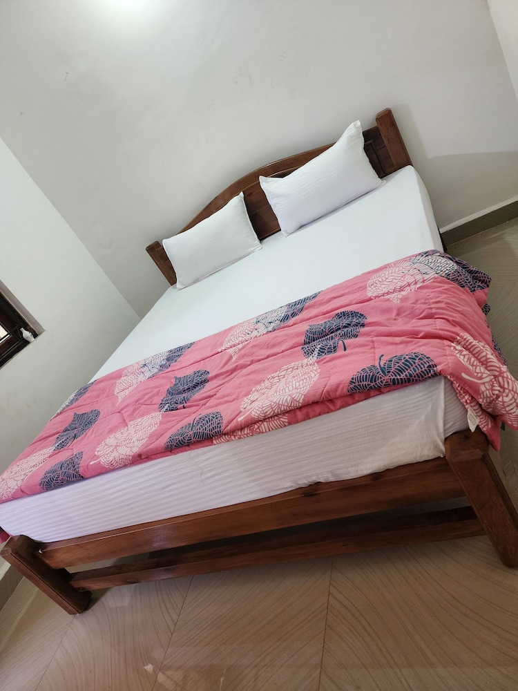 moonlight resorts agonda