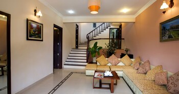 vietstar resort and spa