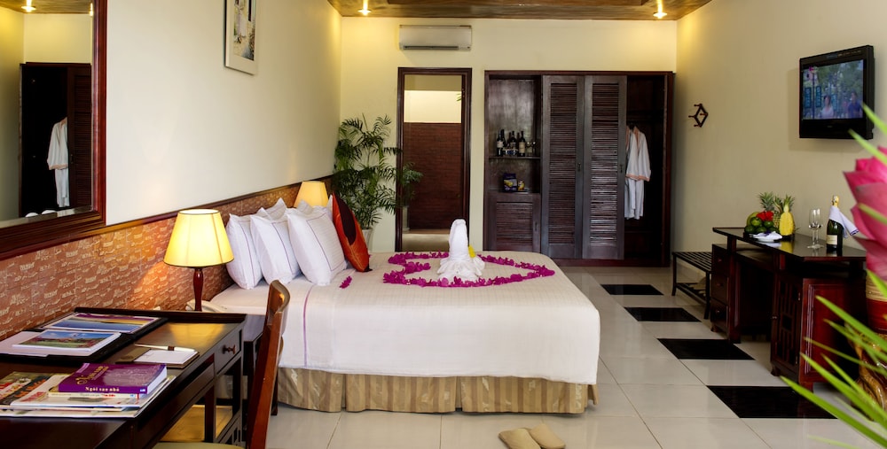 vietstar resort and spa