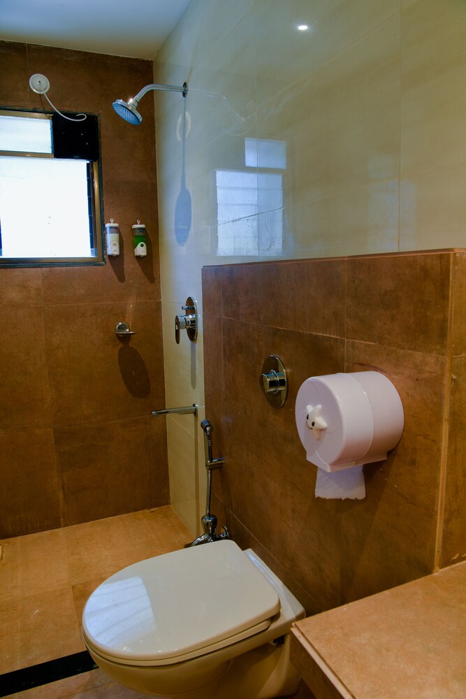 malvans aishwarya hotel