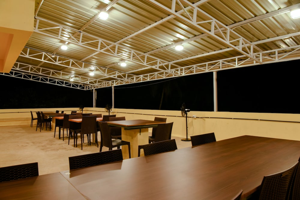 malvans aishwarya hotel