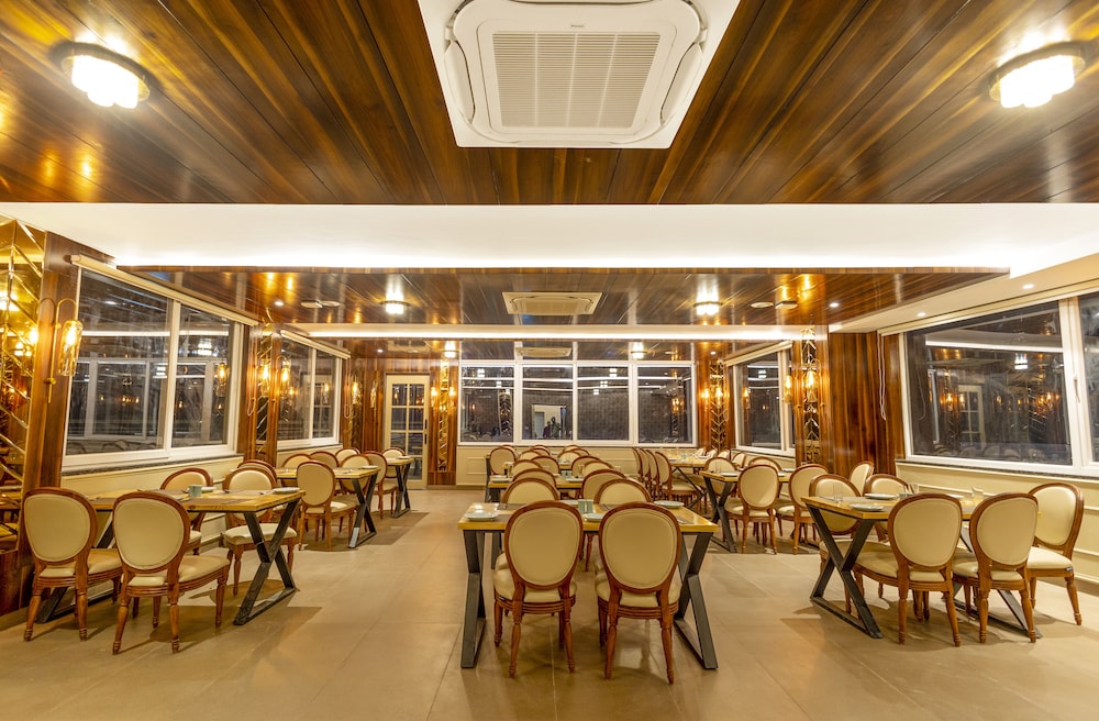 pride hotel and resort rishikesh