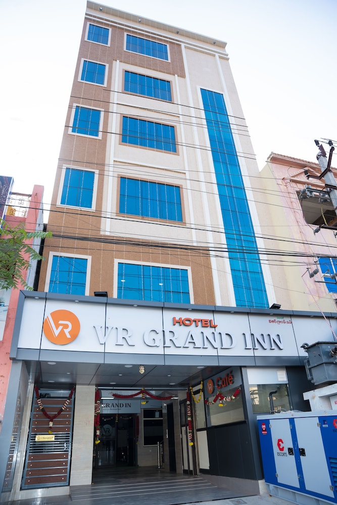 hotel vr grand in