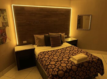 hotel maya copan