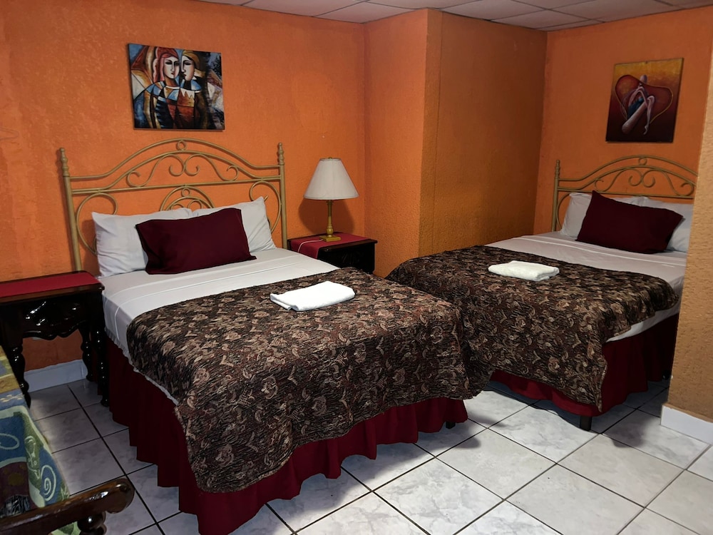 hotel maya copan