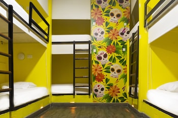 hostal seven nights cartagena