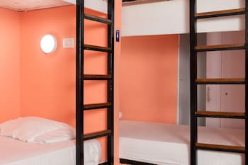 hostal seven nights cartagena