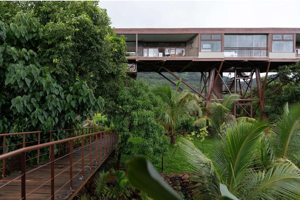 malhar machi mountain resorts