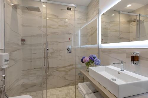 hotel ancora
