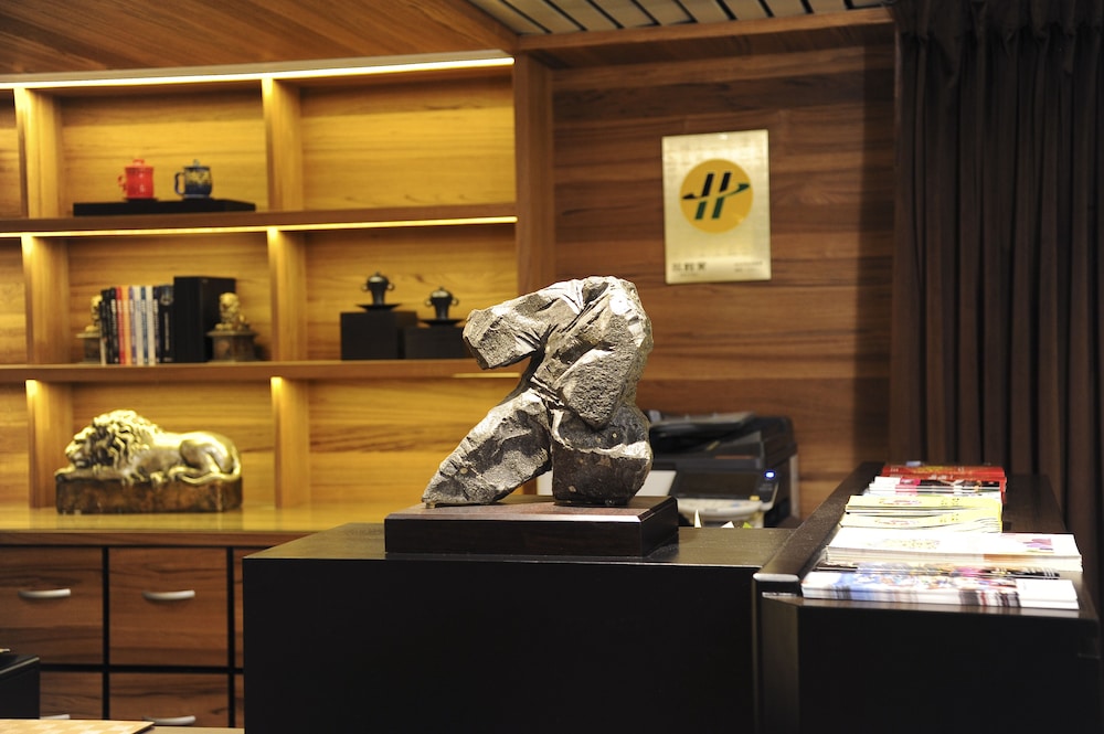pacific business hotel