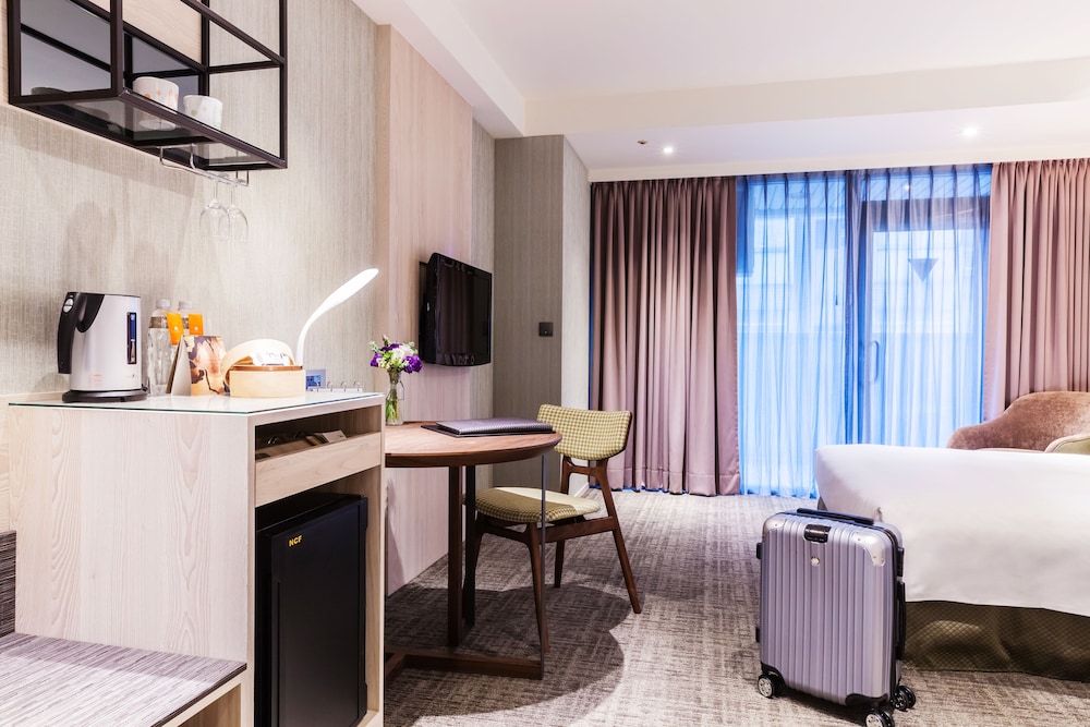 pacific business hotel