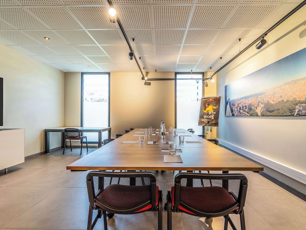 ibis marseille marignane technopole