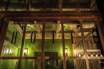 Hotel B Berdichevsky,Bezalel Market>>Tel Aviv,4 star