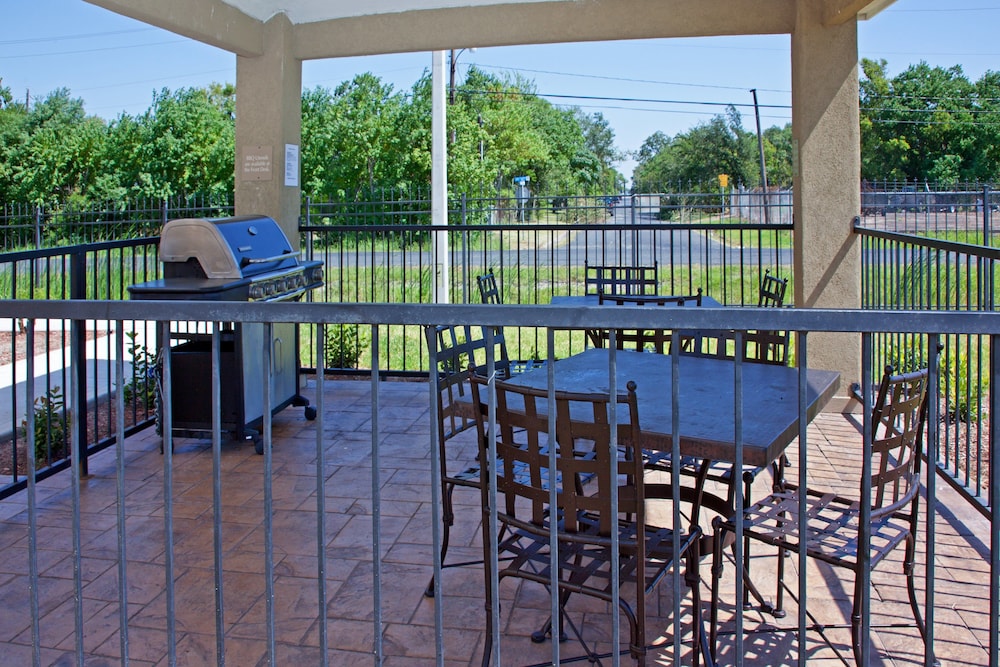 candlewood suites hotel texas city by ihg