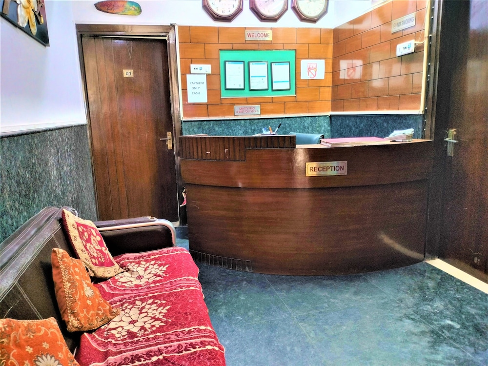 hotel white palace