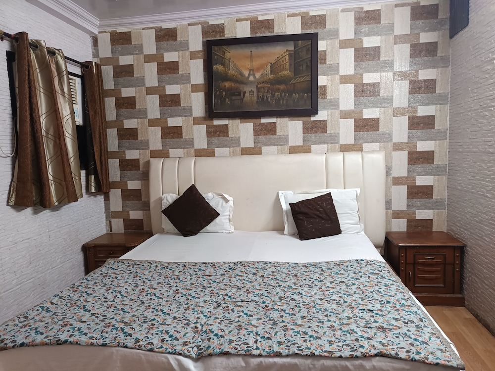 hotel white palace