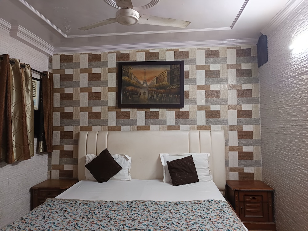 hotel white palace