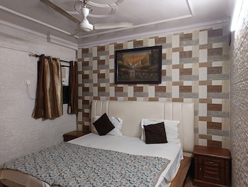 hotel white palace