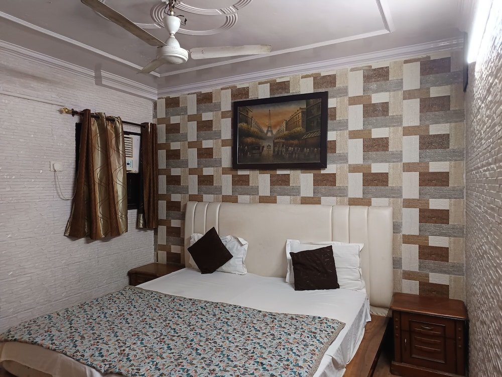 hotel white palace